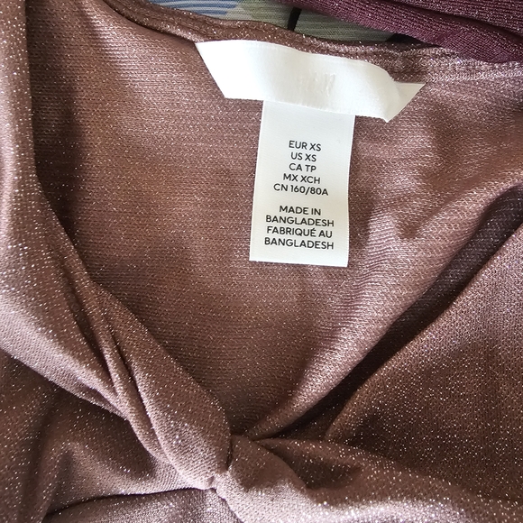 NWOT H&M Glittery Twist Top Detail (Set of 2) - Picture 2 of 9